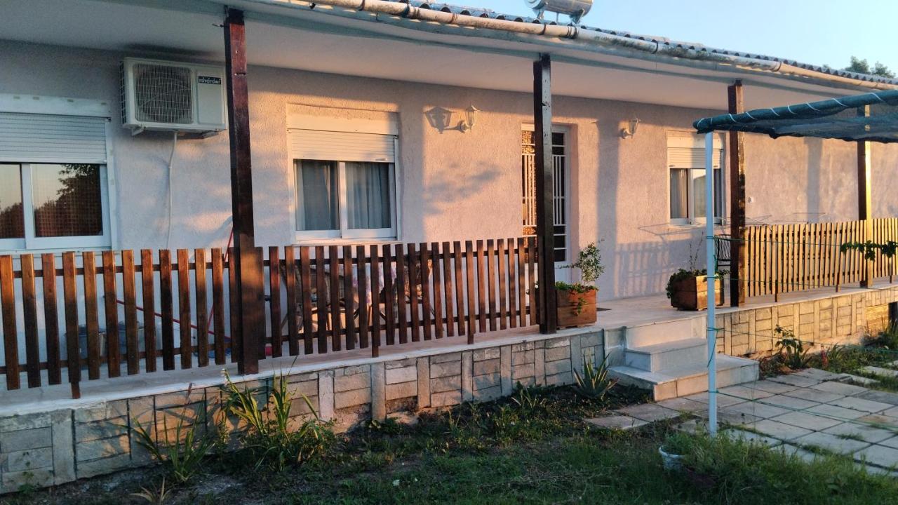 Villa Costa Agía Triás Buitenkant foto